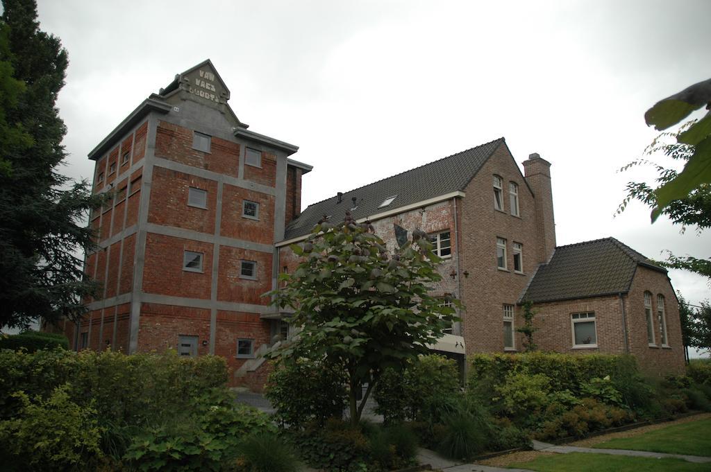 Housing De Brouwerij Bed and Breakfast Westdorpe Exteriör bild